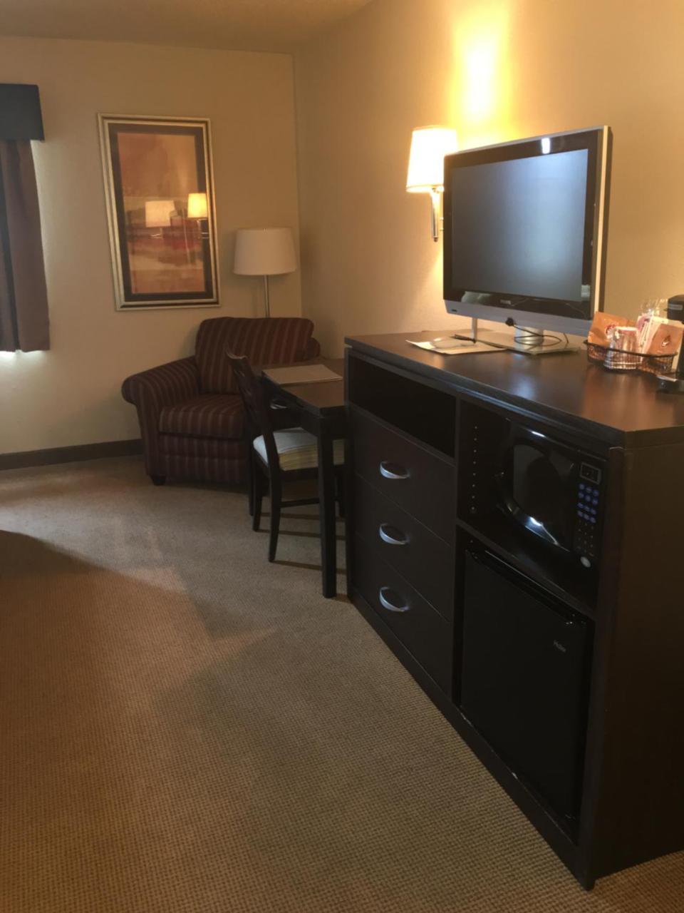 Americinn By Wyndham Monmouth Eksteriør billede
